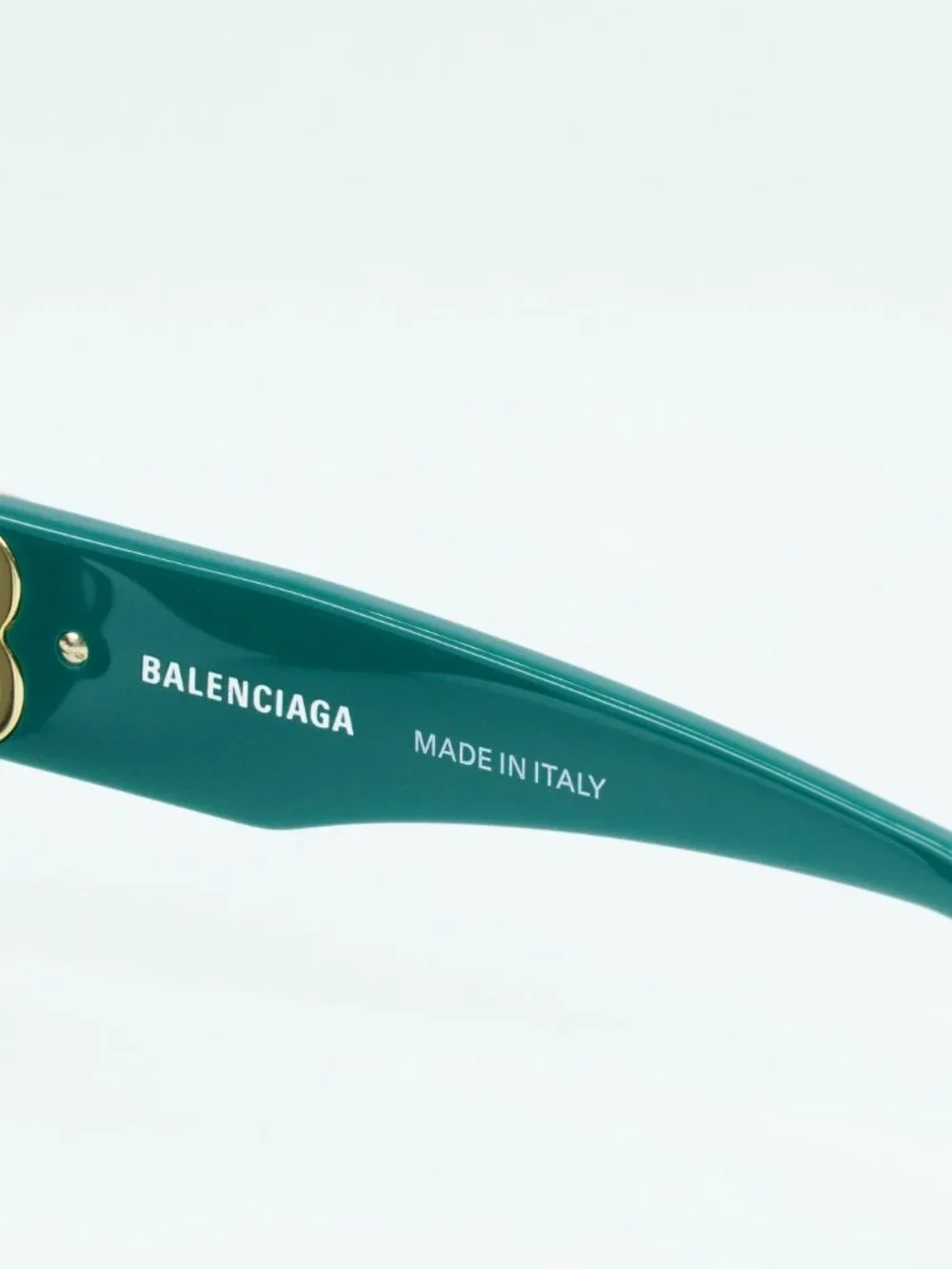 Balenciaga model bb0095s